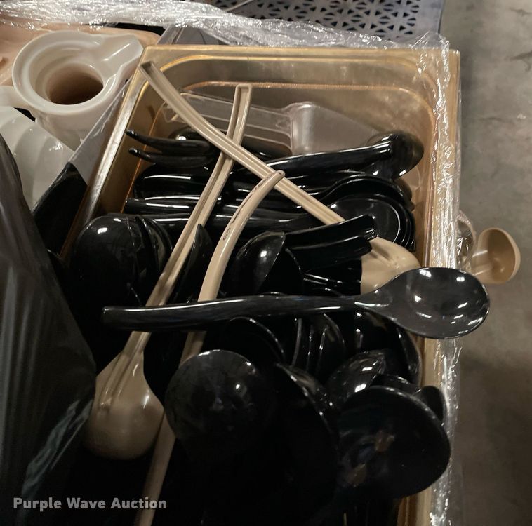 image for item NY9559 (14) pallets of restaurant equipment