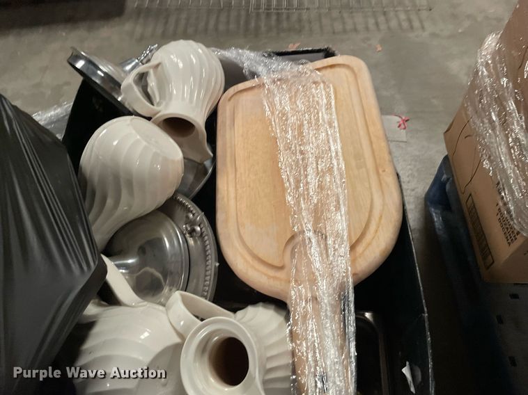 image for item NY9559 (14) pallets of restaurant equipment