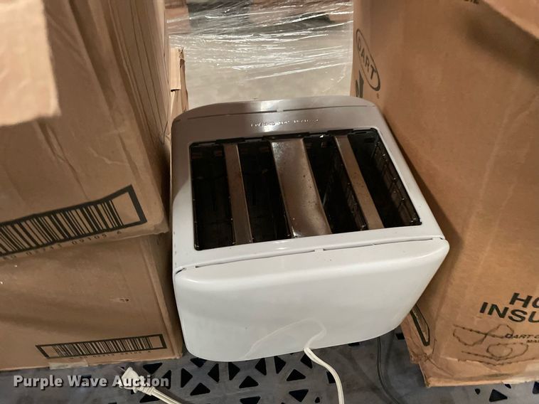 image for item NY9559 (14) pallets of restaurant equipment