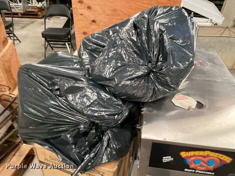 image for item NY9559 (14) pallets of restaurant equipment