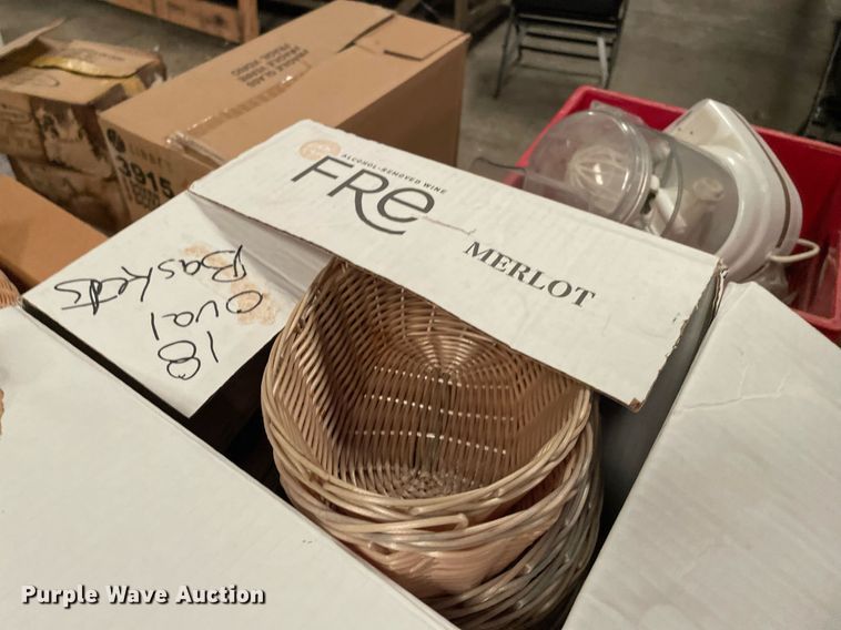 image for item NY9559 (14) pallets of restaurant equipment