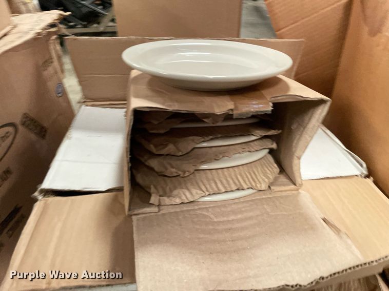 image for item NY9559 (14) pallets of restaurant equipment