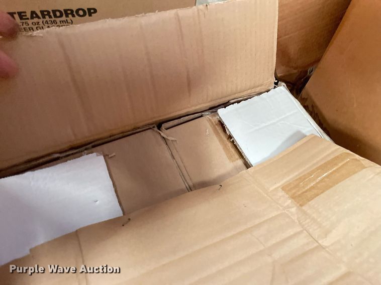 image for item NY9559 (14) pallets of restaurant equipment