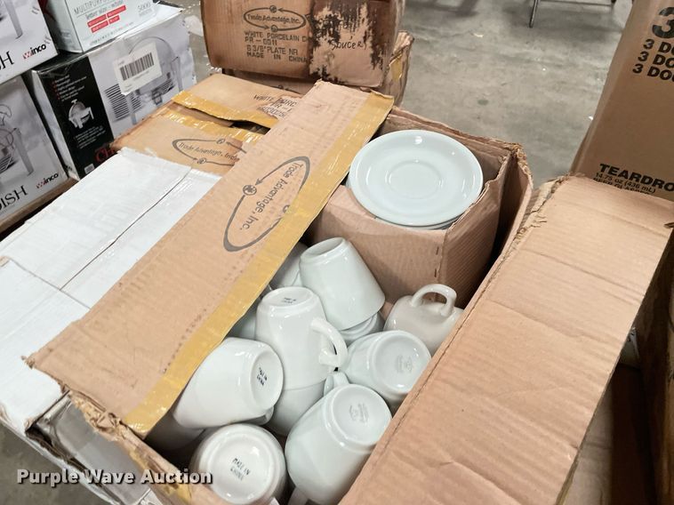 image for item NY9559 (14) pallets of restaurant equipment