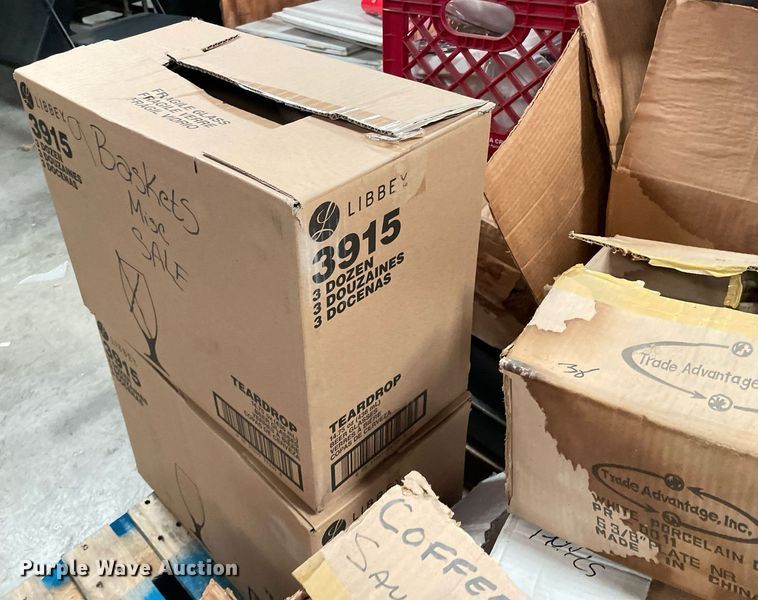 image for item NY9559 (14) pallets of restaurant equipment