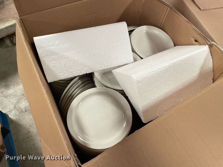 image for item NY9559 (14) pallets of restaurant equipment