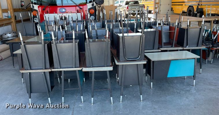 image for item NY9564 Approximately 54 desks