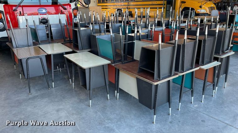 image for item NY9564 Approximately 54 desks
