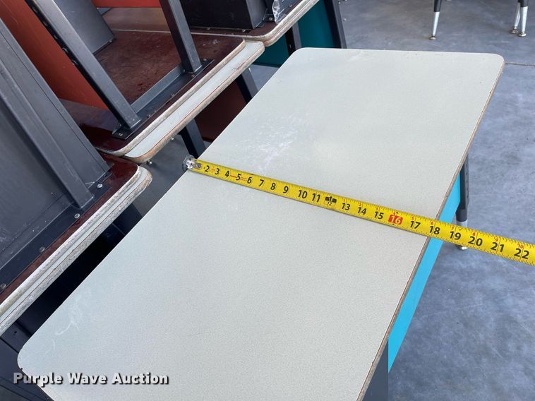 image for item NY9564 Approximately 54 desks