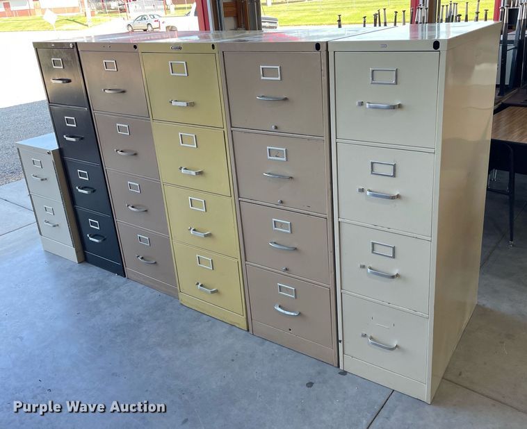 image for item NY9567 (6) metal file cabinets