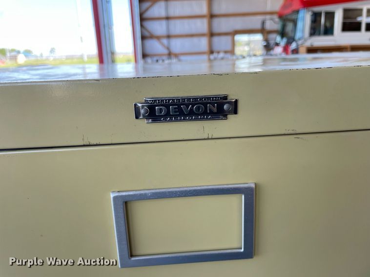 image for item NY9567 (6) metal file cabinets