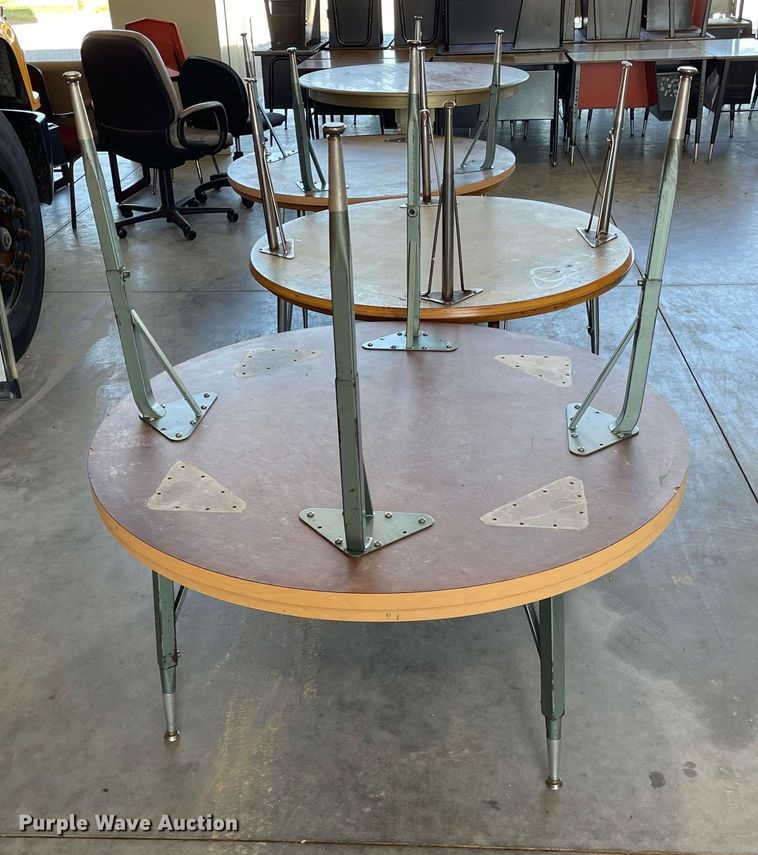image for item NY9571 (7) round tables