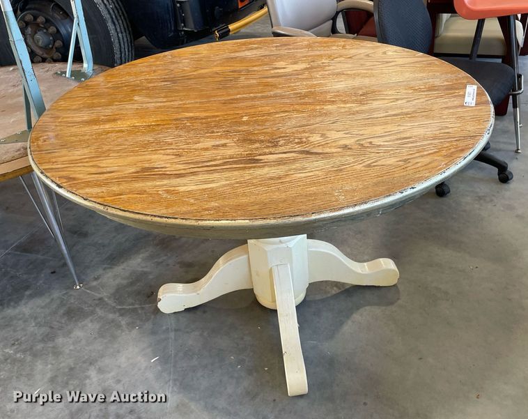 image for item NY9571 (7) round tables