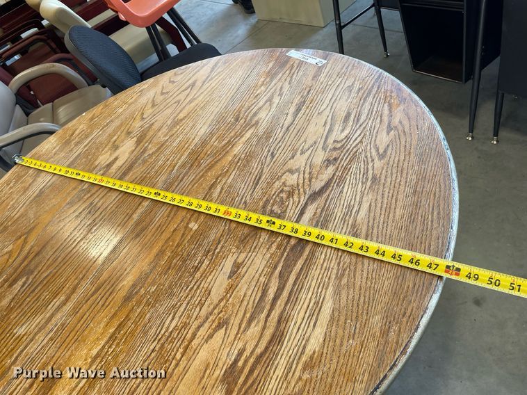 image for item NY9571 (7) round tables