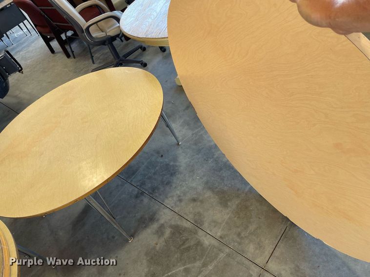 image for item NY9571 (7) round tables