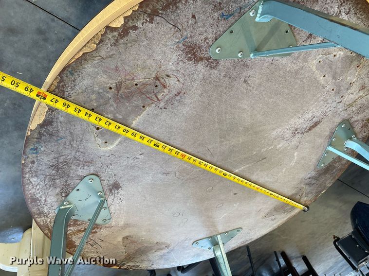 image for item NY9571 (7) round tables