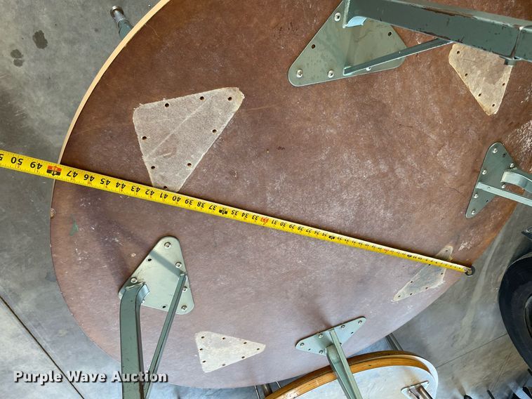 image for item NY9571 (7) round tables