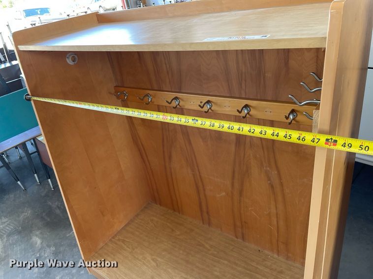 image for item NY9573 (3) cabinets