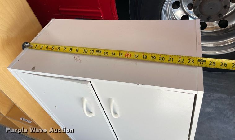 image for item NY9574 (5) wood cabinets/cubbies