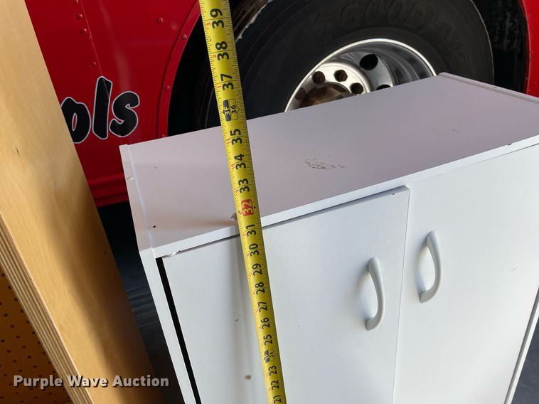 image for item NY9574 (5) wood cabinets/cubbies