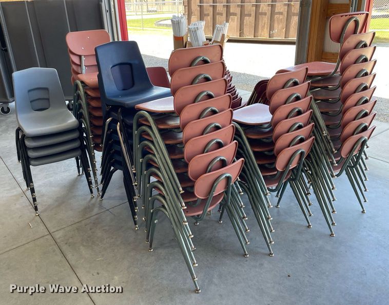 image for item NY9578 Approximately 78 chairs