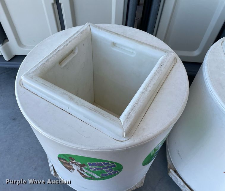 image for item NY9580 (2) Cambro Healthcare tray carts