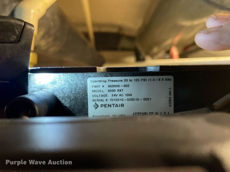 image for item NY9587 Pentair 9500 8XT  water softener system