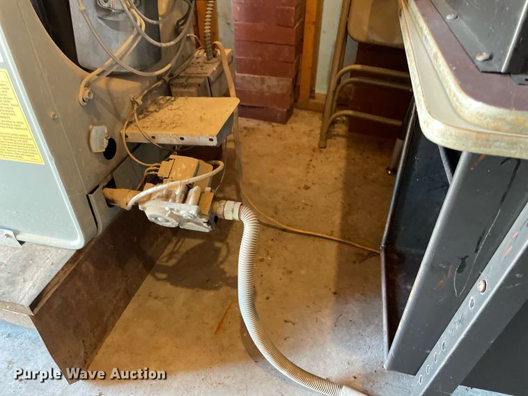 image for item NY9590 Modine PD125AE0130  furnace