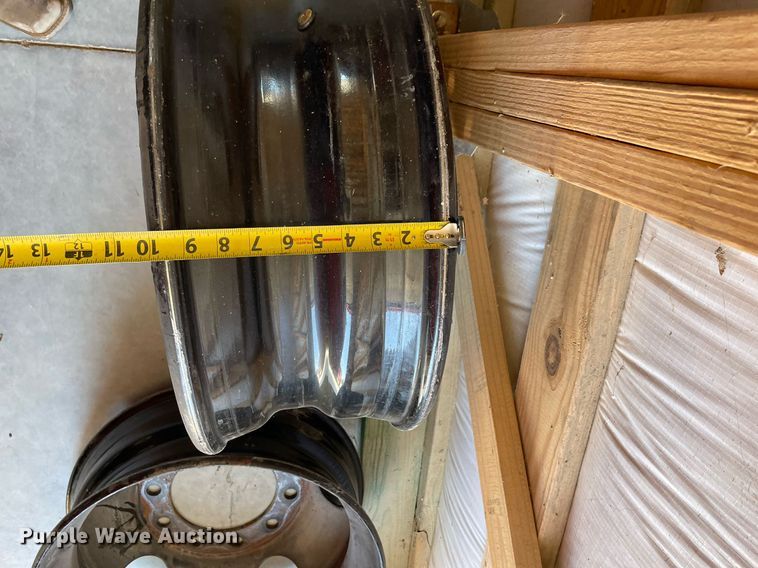 image for item NY9592 (4) 22.5x8.5 steel wheels