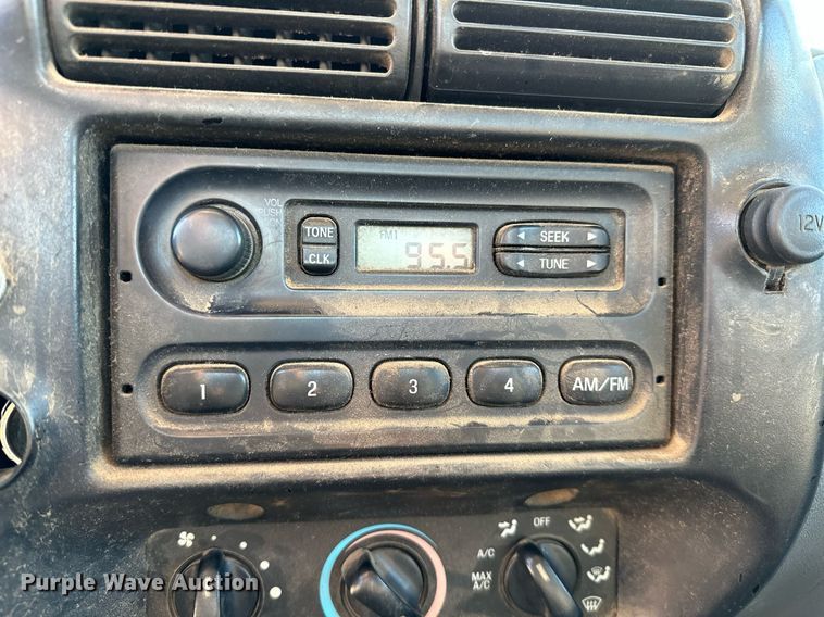 image for item OC9104 2003 Ford Ranger  pickup truck