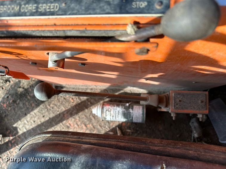 image for item OC9105 Bergkamp HB10  broom