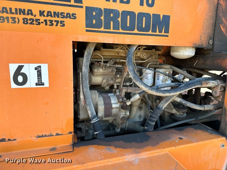 image for item OC9105 Bergkamp HB10  broom