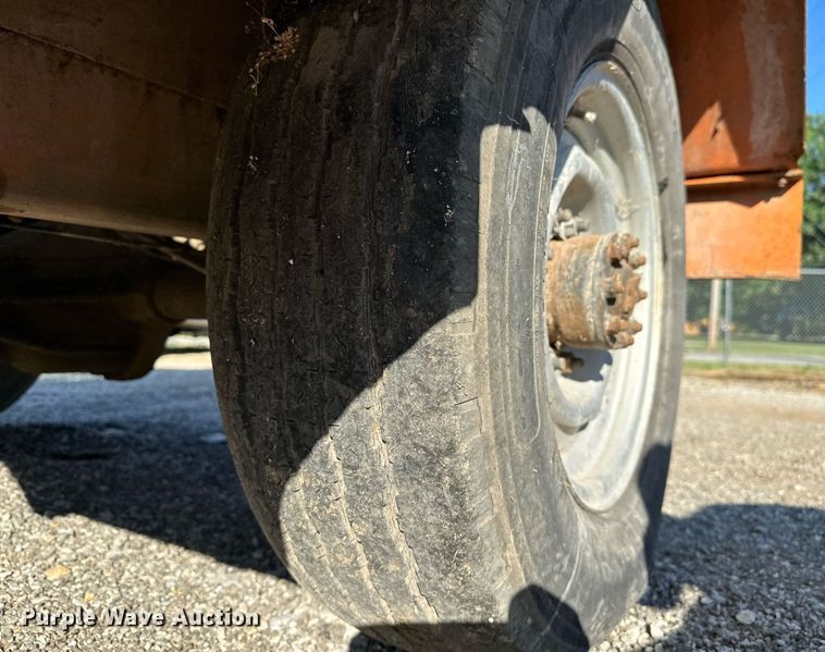 image for item OC9105 Bergkamp HB10  broom