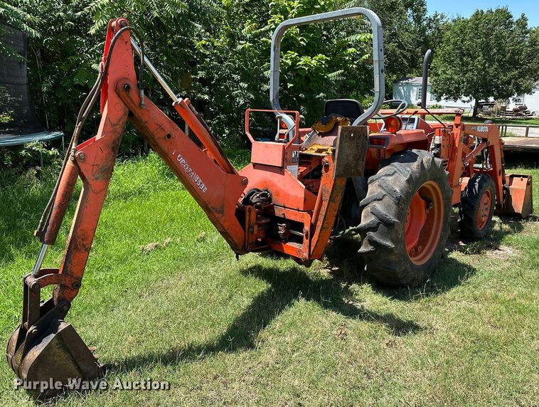 image for item OC9122 1991 Kubota L2950  MFWD tractor