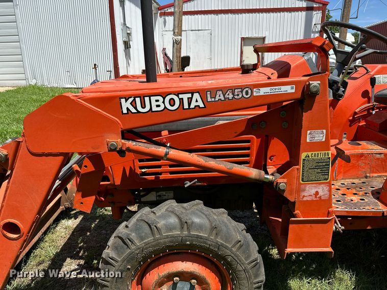 image for item OC9122 1991 Kubota L2950  MFWD tractor