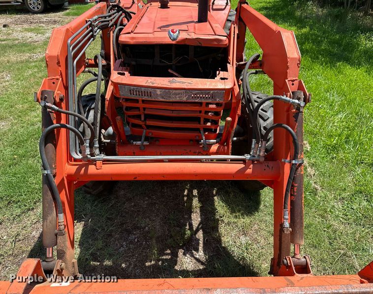 image for item OC9122 1991 Kubota L2950  MFWD tractor
