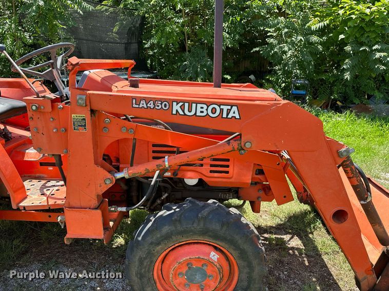 image for item OC9122 1991 Kubota L2950  MFWD tractor