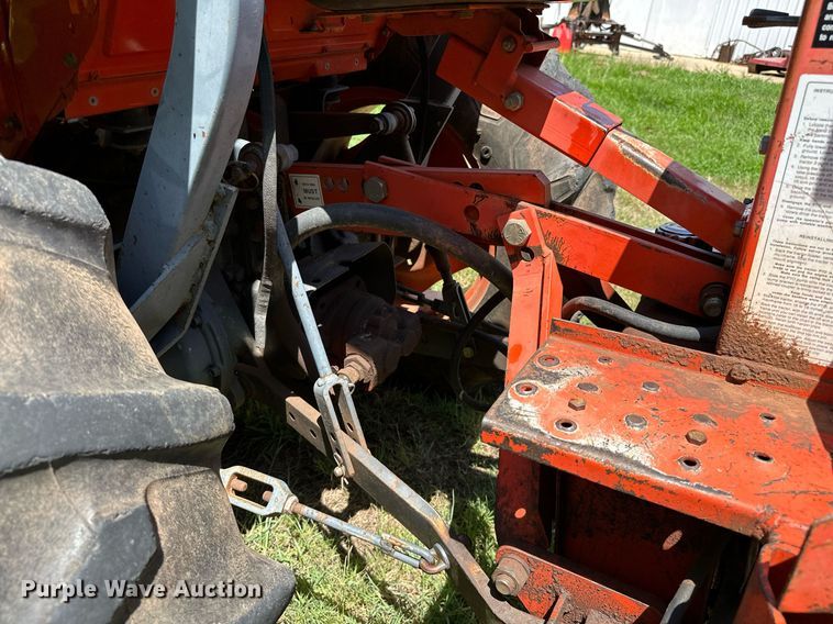 image for item OC9122 1991 Kubota L2950  MFWD tractor