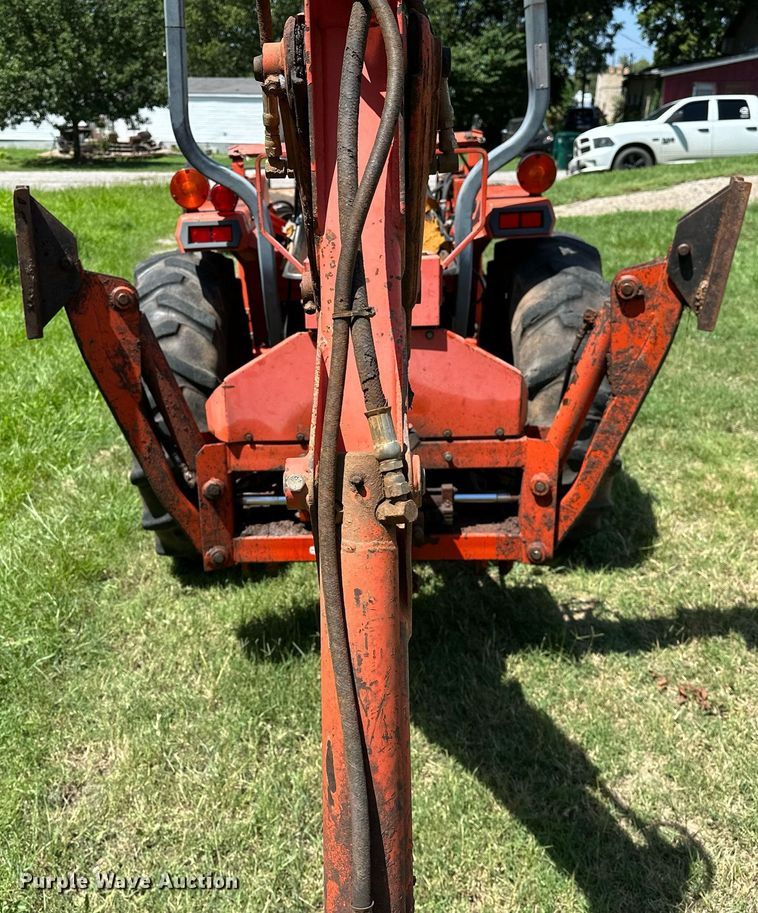 image for item OC9122 1991 Kubota L2950  MFWD tractor