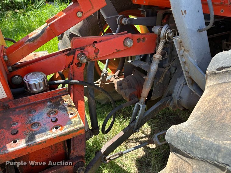 image for item OC9122 1991 Kubota L2950  MFWD tractor