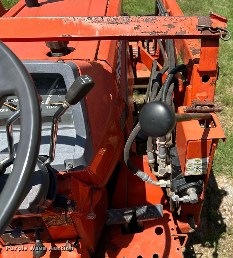 image for item OC9122 1991 Kubota L2950  MFWD tractor