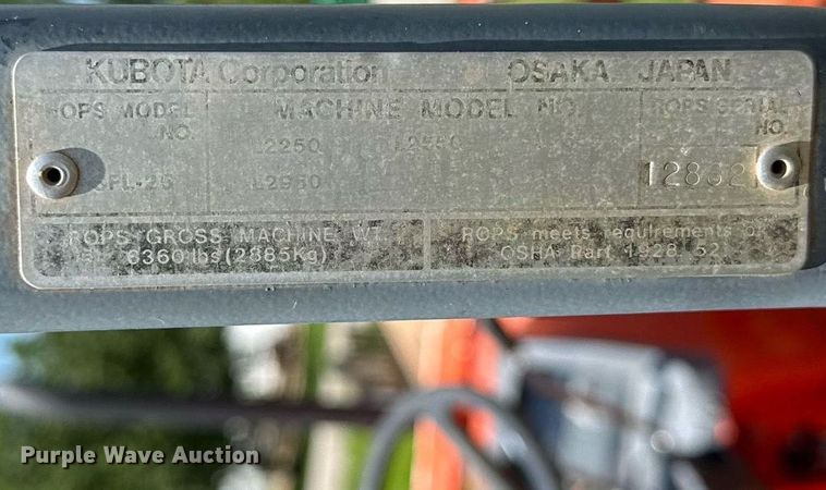 image for item OC9122 1991 Kubota L2950  MFWD tractor