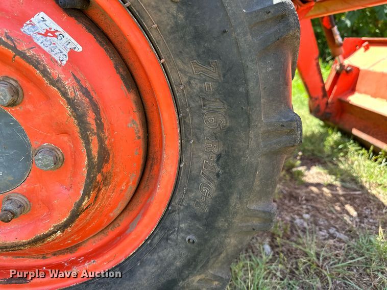 image for item OC9122 1991 Kubota L2950  MFWD tractor
