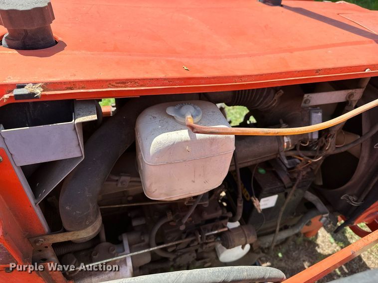 image for item OC9122 1991 Kubota L2950  MFWD tractor