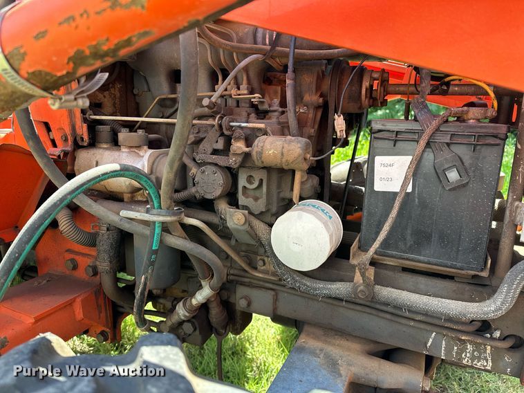 image for item OC9122 1991 Kubota L2950  MFWD tractor