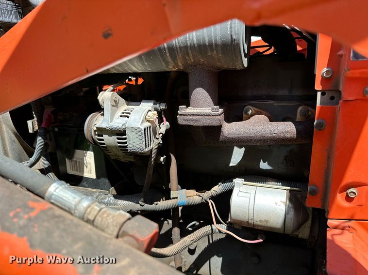 image for item OC9122 1991 Kubota L2950  MFWD tractor