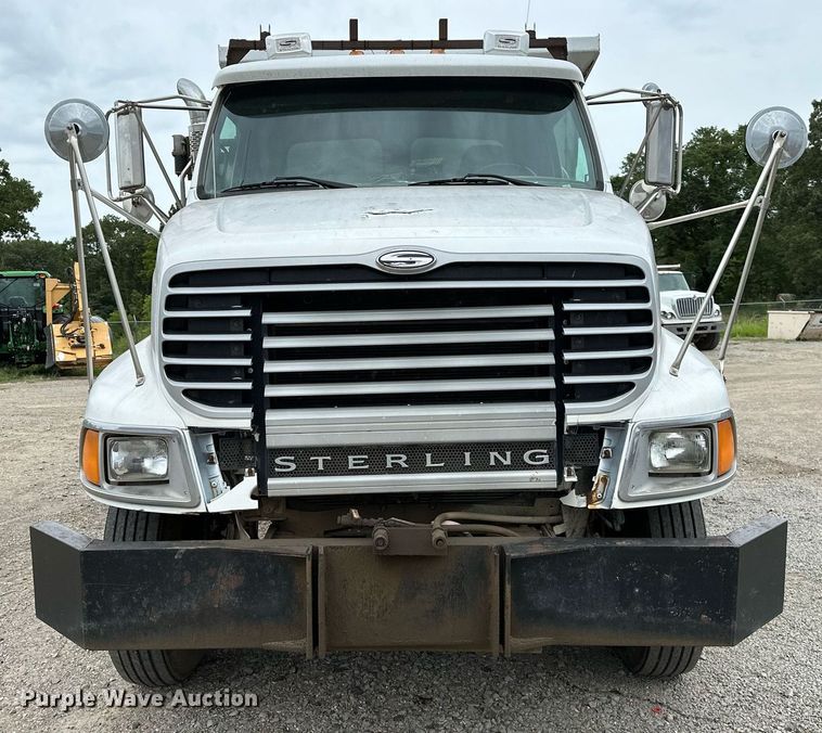 image for item OG9137 2006 Sterling L8500  dump truck