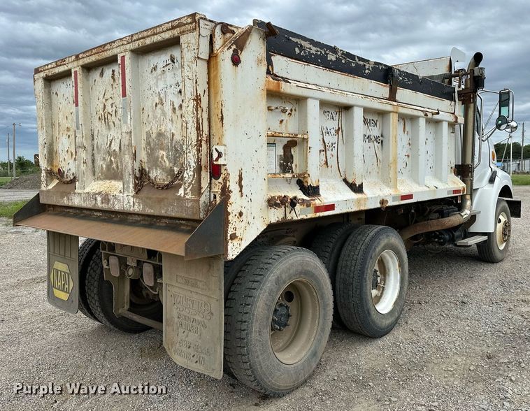 image for item OG9137 2006 Sterling L8500  dump truck