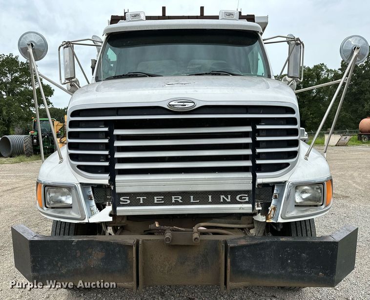 image for item OG9137 2006 Sterling L8500  dump truck