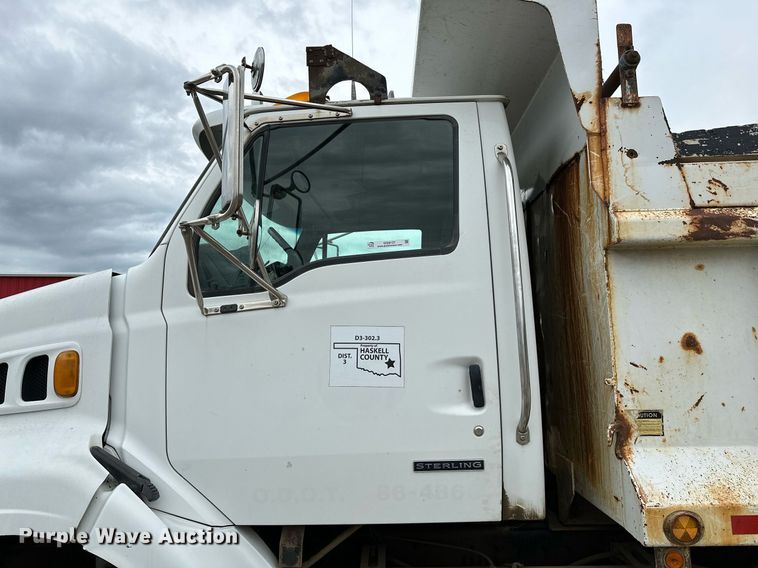image for item OG9137 2006 Sterling L8500  dump truck